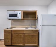 Louis Henna Blvd Apartment