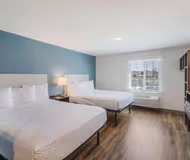 Louis Henna Blvd Apartment