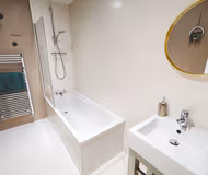 NEW! Stylish 1-Bed Flat, Great Location, Sleeps 4!