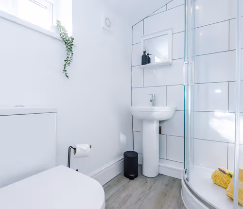 Stunning 4-Bed House in Crewe | 53 Degrees Property | Ideal for Business | Long-term discounts - Sleeps 7
