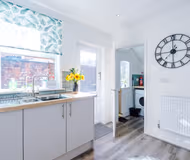 Stunning 4-Bed House in Crewe | 53 Degrees Property | Ideal for Business | Long-term discounts - Sleeps 7