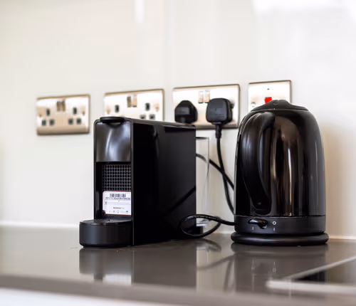 12 Vintry Court, London