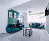 23 Repton Avenue, Droylsden with Free Parking