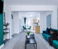 23 Repton Avenue, Droylsden with Free Parking