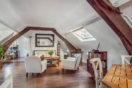 Spacious 1br apartment close to the Eiffel Tower