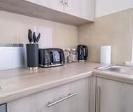 Fully equipped kitchen at 15 Cardiff Road Flat 4
