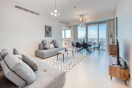 Arabian Gulf 2BR Serviced Apartment
