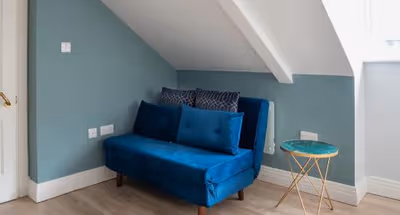 10 Weston House,