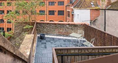 10 Weston House,