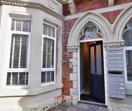 42 Connaught Rd