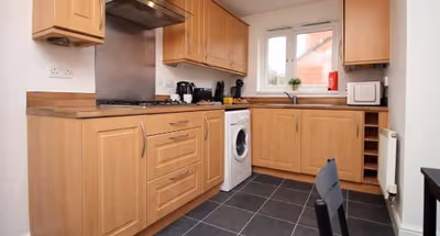 7 Alicia