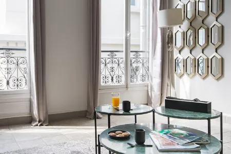 Champs-Élysées Serviced Apartment