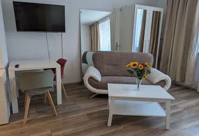 Landstrasse 125 service apartment