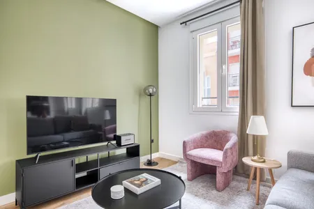 Av. de los Toreros serviced apartment