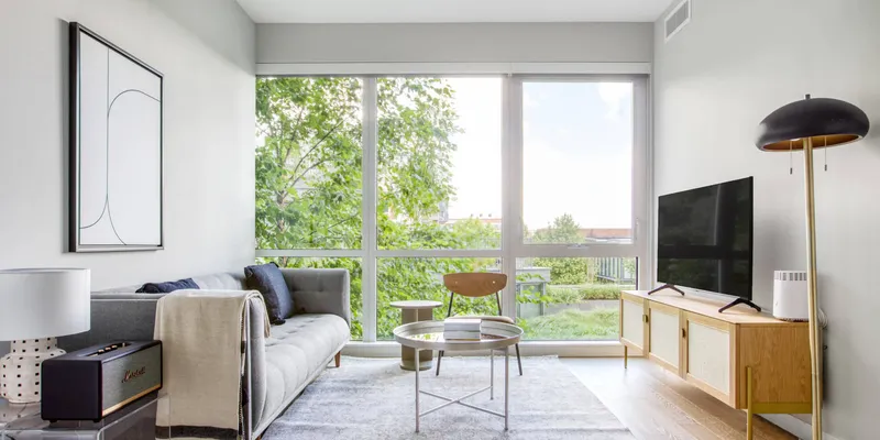 Carrer de Service Apartment