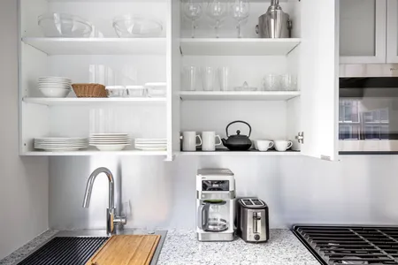 Carrer de Service Apartment
