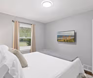 Bolingbrook Modern Suburban Oasis