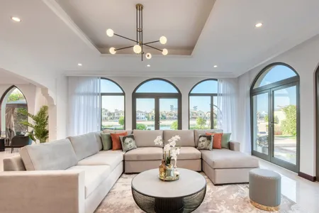 Living area at Luxe 6-Bedroom Villa @ Frond B, Palm Jumeirah