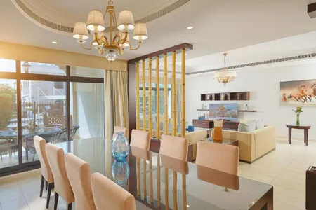 Jumeirah Beach 5 Bedroom Villa
