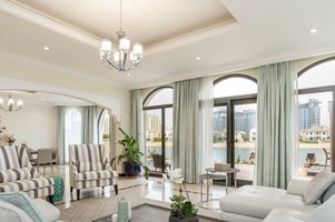 Exquisite 6-BR Villa at Frond O, Palm Jumeirah