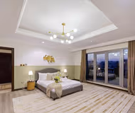 Luxury 5 BR Villa on Frond 0.