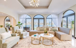 Wonderful 5 Bedroom Villa @Frond O, Palm Jumeirah
