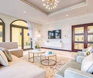 Wonderful 5 Bedroom Villa @Frond O, Palm Jumeirah