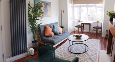 Howie's Place living room