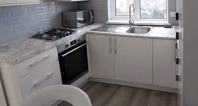 Fully equipped kitchen at Howie's Place