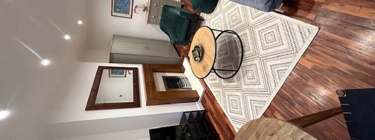 Howie's Place