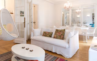 Rue Lepic Serviced Apartment,  Montmartre