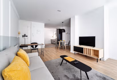 Smartr Madrid Service Apartment