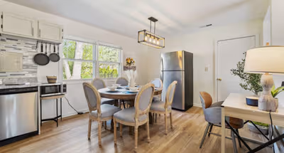 Streamwood Majestic King| Shops|Backyard