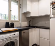 Discover the charm of Parisian life in this bright and well-appointed apartment, nestled in the heart of the 17th arrondissement of Paris