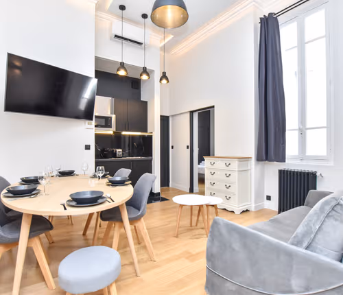 Friedland, Service Apartment