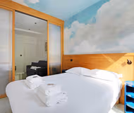 Boulevard Voltaire Service Apartment