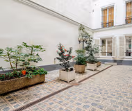 Rue de Penthièvre serviced apartment