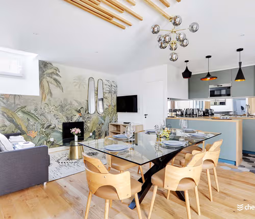 Rue De Tracy Service Apartment