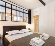 Rue-De Tracy Service Apartment