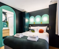 Rue Des Buildings Service Apartments