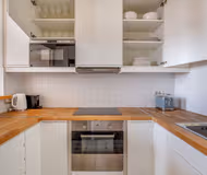 Vila de Gràcia service apartment