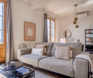 Vila de Gràcia service apartment