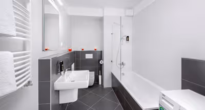 Bathroom - 1 bed apartment