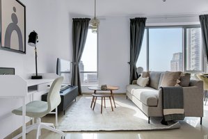 13th Floor 1BR In Blakely Tower