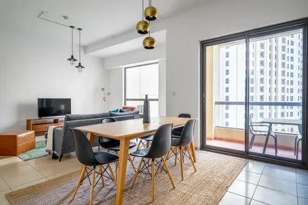 4th Floor 2 BR Apartment in JBR