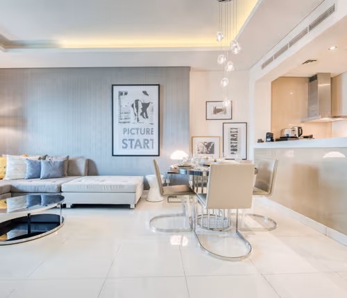 Modern 1BR In Damac Paramount