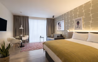 A N T W E R P service apartment