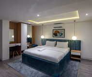 Admiralty Road 2BR Serviced Apartment