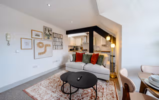 Flat 3, Wesley Chambers