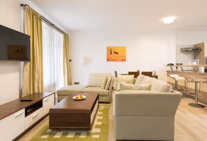 100 Riverside Dr Serviced Apartment